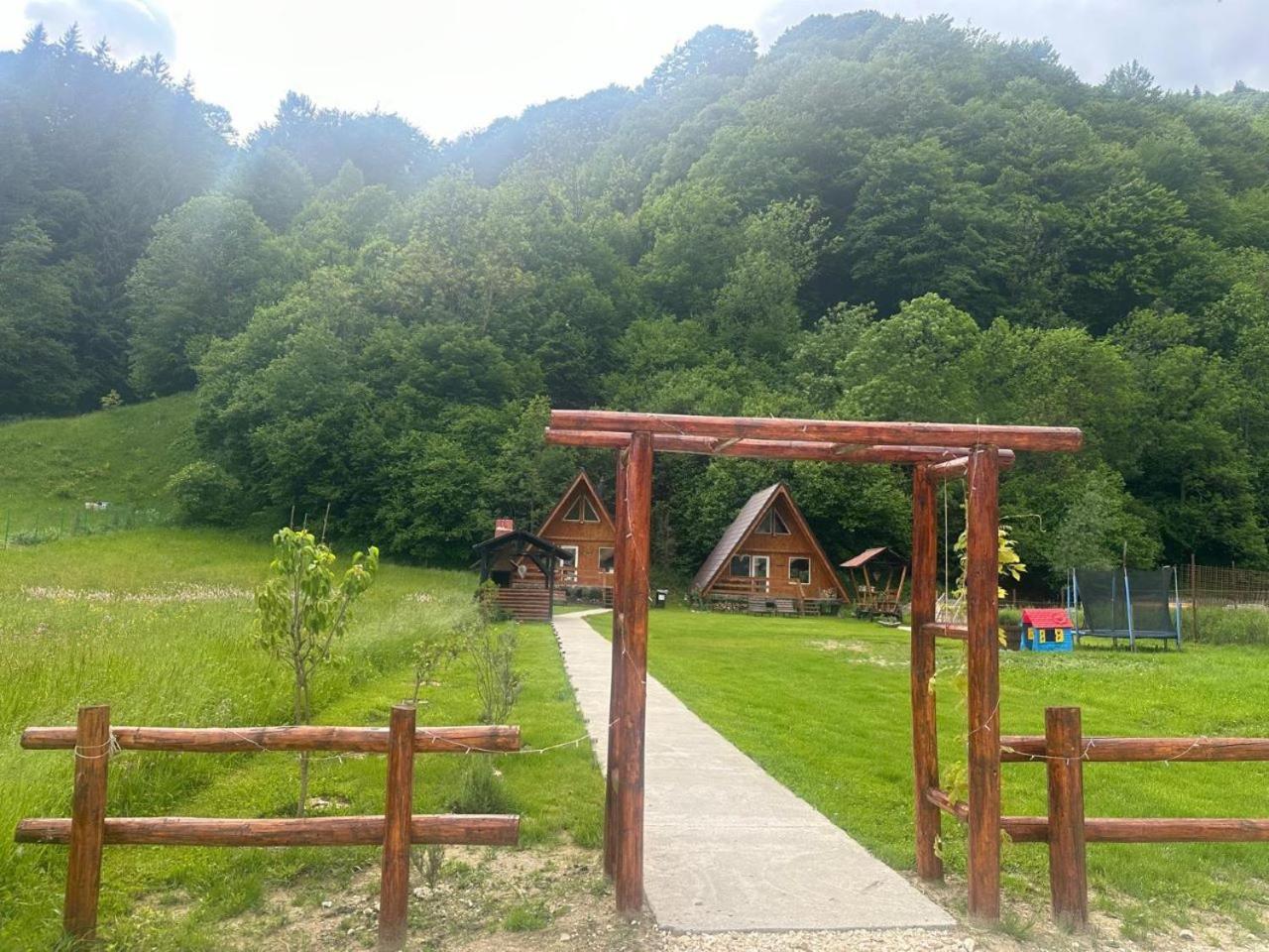 Cabanutze Satic Villa Rucăr Exterior photo